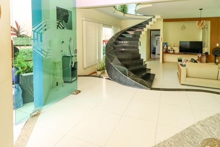 Sala de casa de condomínio para alugar com 3 quartos, 200m² em Jardim Placaford, Salvador
