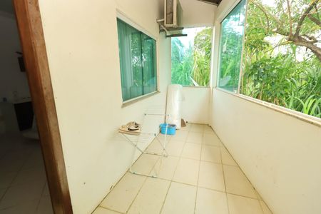 Casa de condomínio para alugar com 200m², 3 quartos e 2 vagas Casa de condomínio para alugar com 200m², 3 quartos e 2 vagasvaranda do quarto 1