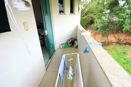 Casa de condomínio para alugar com 200m², 3 quartos e 2 vagas Casa de condomínio para alugar com 200m², 3 quartos e 2 vagasvaranda quarto 3