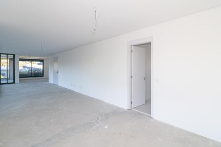 Apartamento à venda com 301m², 4 quartos e 4 vagas Apartamento à venda com 301m², 4 quartos e 4 vagasSala