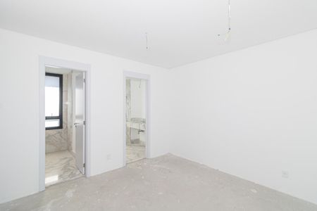 Apartamento à venda com 301m², 4 quartos e 4 vagas Apartamento à venda com 301m², 4 quartos e 4 vagasQuarto Suíte 1