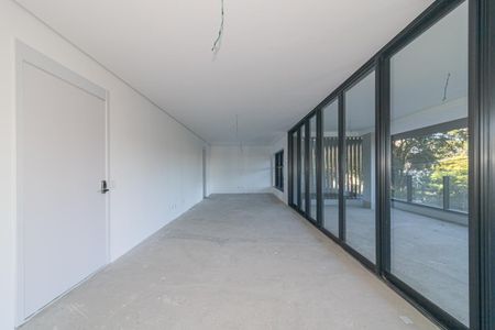 Apartamento à venda com 301m², 4 quartos e 4 vagas Apartamento à venda com 301m², 4 quartos e 4 vagasSala
