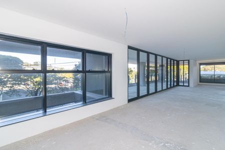 Apartamento à venda com 301m², 4 quartos e 4 vagas Apartamento à venda com 301m², 4 quartos e 4 vagasSala