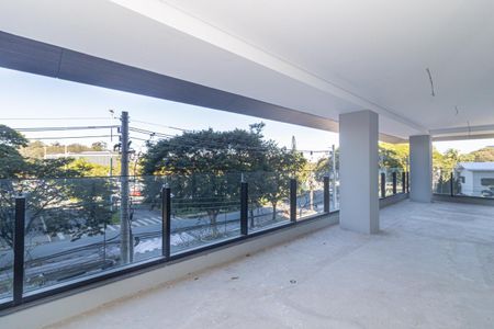 Apartamento à venda com 301m², 4 quartos e 4 vagas Apartamento à venda com 301m², 4 quartos e 4 vagasVaranda