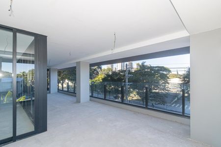 Apartamento à venda com 301m², 4 quartos e 4 vagas Apartamento à venda com 301m², 4 quartos e 4 vagasVaranda gourmet