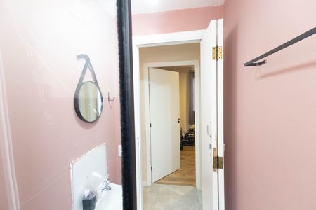 Banheiro  de apartamento à venda com 2 quartos, 40m² em Jardim Recanto Verde, São Paulo