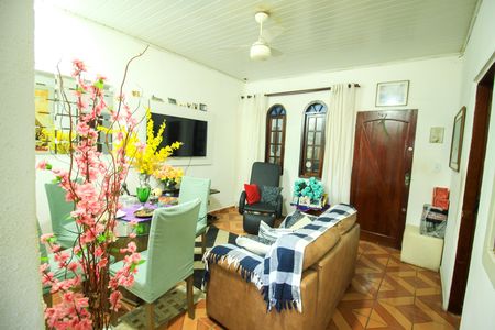 Casa à venda com 4 quartos, 370m² em Vila Regente Feijó, São Paulo