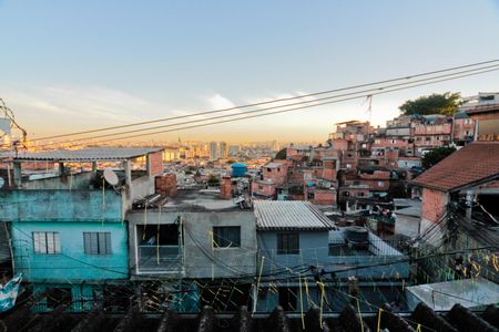 Vista de casa à venda com 3 quartos, 160m² em Jardim Peri, São Paulo