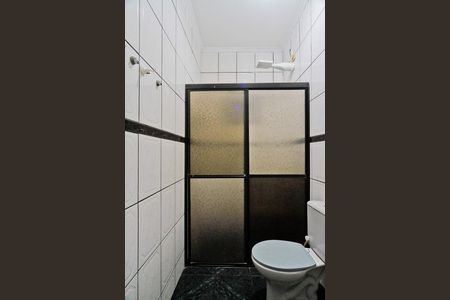 Casa para alugar com 160m², 3 quartos e 1 vaga Casa para alugar com 160m², 3 quartos e 1 vagaBanheiro