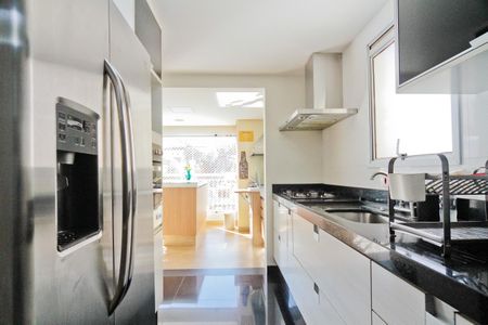 Cozinha de apartamento à venda com 3 quartos, 133m² em Vila Ester (zona Norte), São Paulo