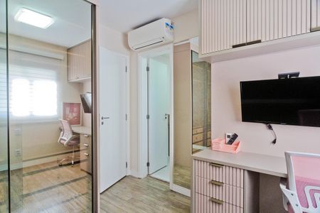 Apartamento à venda com 133m², 3 quartos e 2 vagasSuíte 2