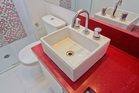 Apartamento à venda com 133m², 3 quartos e 2 vagasBanheiro da Suíte 1