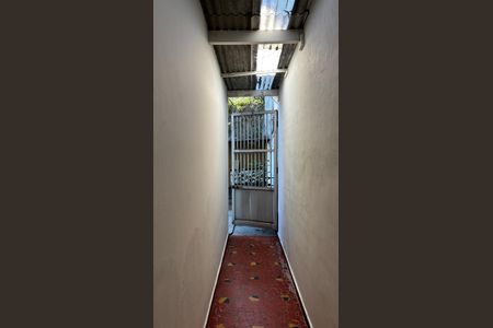 Corredor de casa para alugar com 2 quartos, 100m² em Vila Humaita, Santo André
