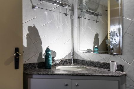 Apartamento para alugar com 120m², 3 quartos e 1 vaga Apartamento para alugar com 120m², 3 quartos e 1 vagaBanheiro Social