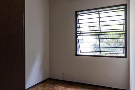 Apartamento para alugar com 120m², 3 quartos e 1 vaga Apartamento para alugar com 120m², 3 quartos e 1 vagaQuarto 2