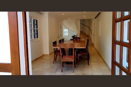 Casa para alugar com 4 quartos, 420m² em Residencial Tres (Alphaville), Santana de Parnaíba