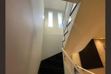 Foto 11 de casa à venda com 4 quartos, 300m² em Vila Mariza Mazzei, São Paulo