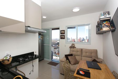 Sala e Cozinha  de apartamento à venda com 1 quarto, 27m² em Tatuapé, São Paulo