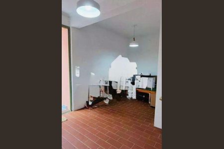 Casa à venda com 156m², 2 quartos e 2 vagas Casa à venda com 156m², 2 quartos e 2 vagasFoto 06