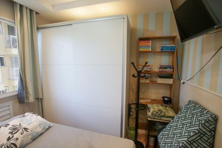 Apartamento à venda com 57m², 2 quartos e 1 vagaQuarto 2