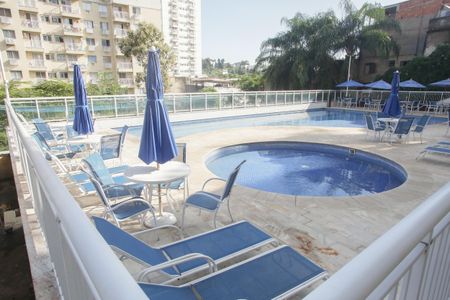 Apartamento à venda com 57m², 2 quartos e 1 vagaÁrea comum - Piscina