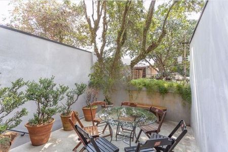 Casa à venda com 3 quartos, 240m² em Pompeia, São Paulo