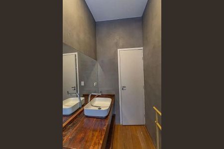 Casa à venda com 3 quartos, 240m² em Pompeia, São Paulo