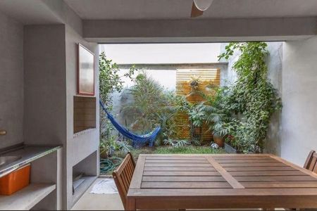 Casa à venda com 3 quartos, 240m² em Pompeia, São Paulo