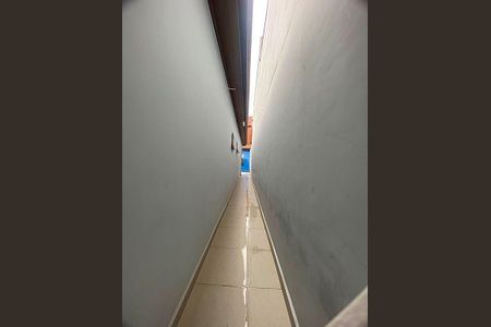Casa à venda com 166m², 2 quartos e 3 vagas Casa à venda com 166m², 2 quartos e 3 vagasCorredor Lateral