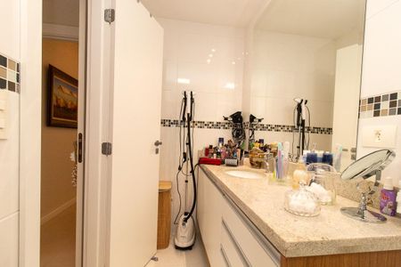Apartamento à venda com 95m², 3 quartos e 1 vagaBanheiro da Suíte