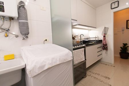 Apartamento à venda com 95m², 3 quartos e 1 vagaÁrea de Serviço