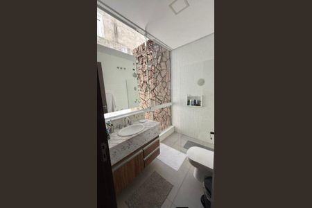 Casa à venda com 3 quartos, 97m² em Vila Mariana, São Paulo
