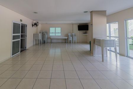 Apartamento à venda com 55m², 2 quartos e sem vagaÁrea comum - Salão de festas