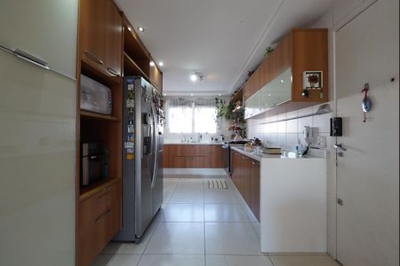 Apartamento para alugar com 242m², 4 quartos e 4 vagasCozinha