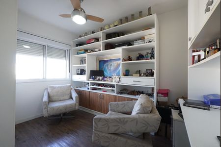 Apartamento para alugar com 242m², 4 quartos e 4 vagasSuíte 1