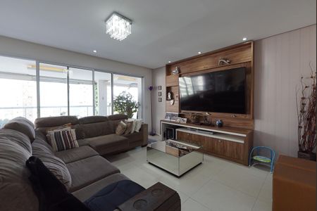 Apartamento para alugar com 242m², 4 quartos e 4 vagasSala