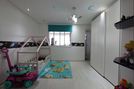 Apartamento para alugar com 242m², 4 quartos e 4 vagasSuíte 3