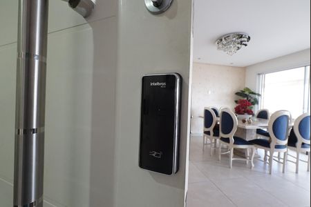 Apartamento para alugar com 242m², 4 quartos e 4 vagasFechadura Eletrônica