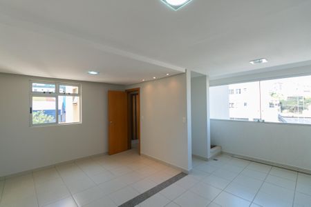 Apartamento à venda com 2 quartos, 84m² em Heliópolis, Belo Horizonte