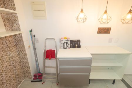 Apartamento à venda com 40m², 2 quartos e 1 vaga Apartamento à venda com 40m², 2 quartos e 1 vagaCozinha e Área de Serviço
