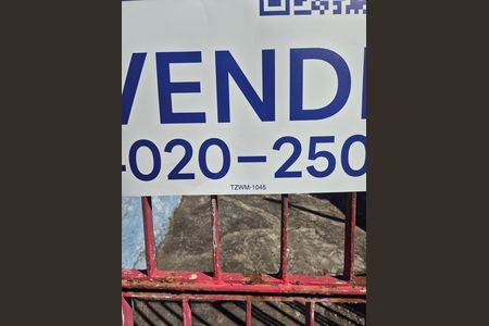 Casa à venda com 90m², 2 quartos e 2 vagas Casa à venda com 90m², 2 quartos e 2 vagasPlaca