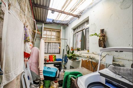 Casa à venda com 90m², 2 quartos e 2 vagas Casa à venda com 90m², 2 quartos e 2 vagasÁrea de Serviço