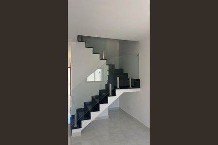 Casa à venda com 2 quartos, 75m² em Vila Uniao (Zona Leste), São Paulo