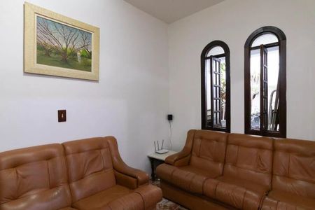 Casa à venda com 120m², 5 quartos e 3 vagas
