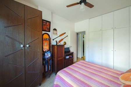 Quarto  de apartamento para alugar com 2 quartos, 95m² em Laranjeiras, Rio de Janeiro