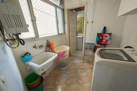 Apartamento para alugar com 95m², 2 quartos e 1 vaga Apartamento para alugar com 95m², 2 quartos e 1 vagaÁrea de Serviço