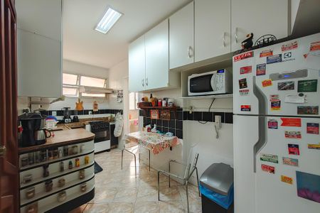 Apartamento para alugar com 95m², 2 quartos e 1 vaga Apartamento para alugar com 95m², 2 quartos e 1 vagaCozinha