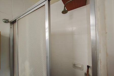 Apartamento para alugar com 95m², 2 quartos e 1 vaga Apartamento para alugar com 95m², 2 quartos e 1 vagaBanheiro de Serviço