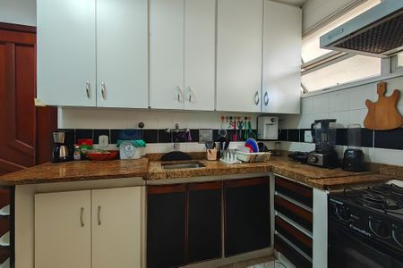 Apartamento para alugar com 95m², 2 quartos e 1 vaga Apartamento para alugar com 95m², 2 quartos e 1 vagaCozinha