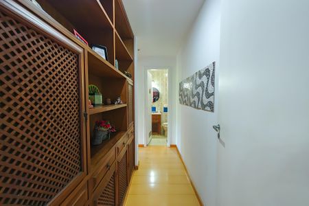 Apartamento para alugar com 95m², 2 quartos e 1 vaga Apartamento para alugar com 95m², 2 quartos e 1 vagaCorredor